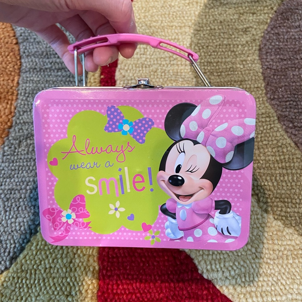 Disney Minnie Mouse Retro Collectors Collectible Small Mini Metal Lunchbox Tin